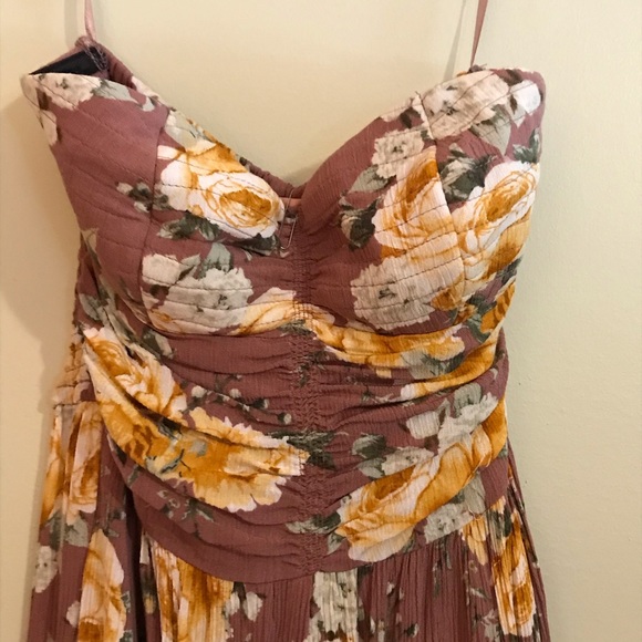 Floral Pantsuit 🌸, yellow flowers on light mauve color, X-small - Picture 4 of 5